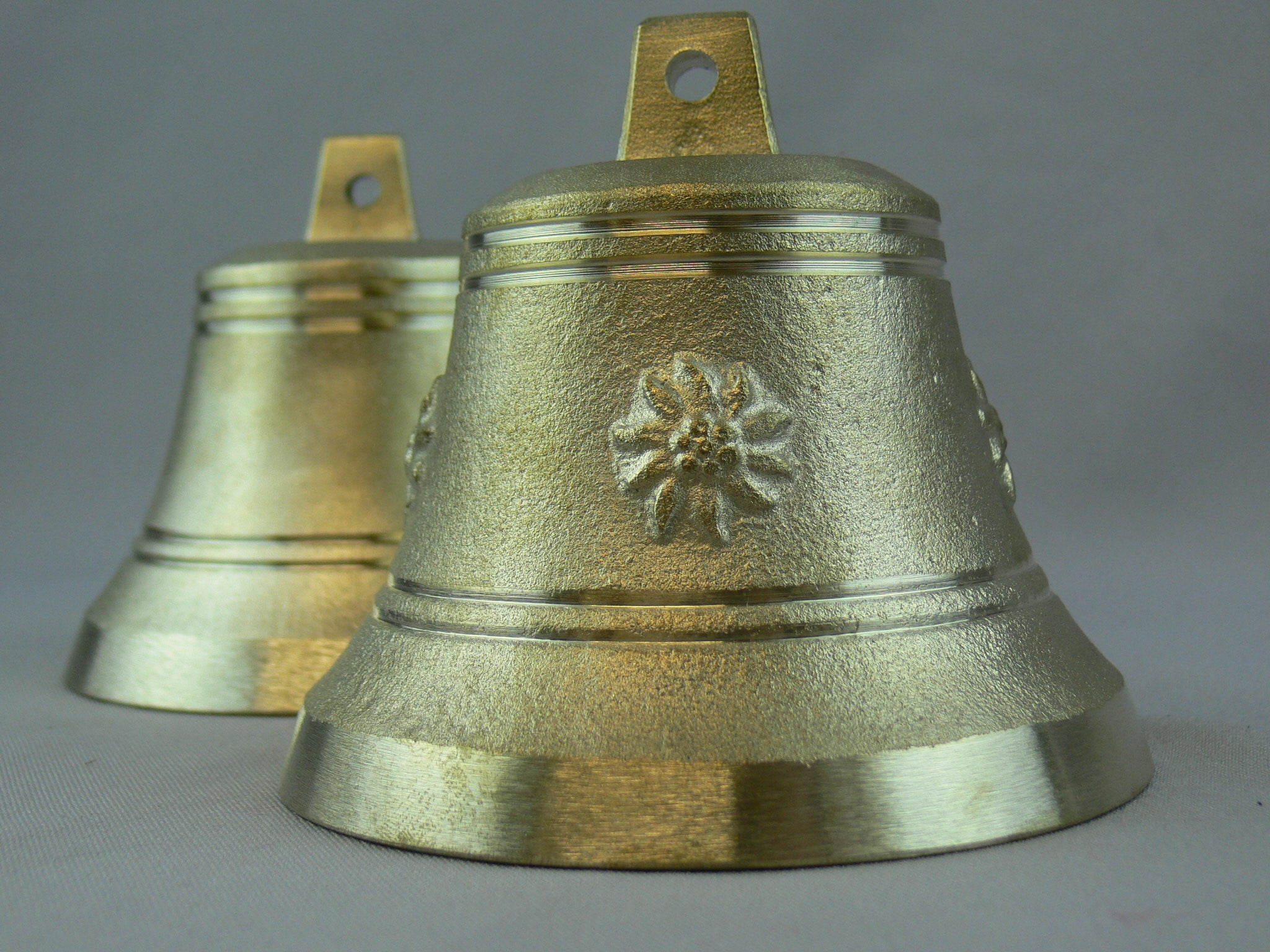Tiroler Glocke Ø 12 cm mit Verzierung