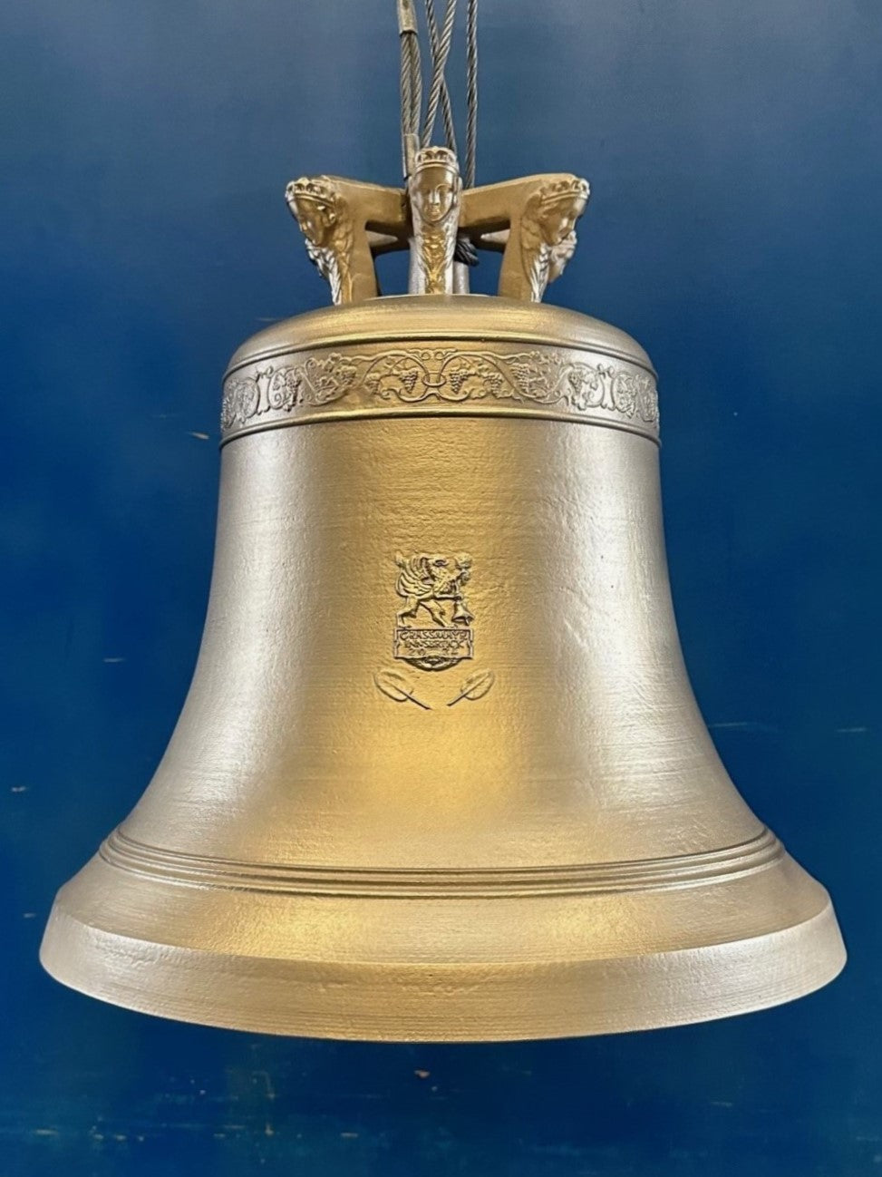 (ARCHIV) Glocke Papa Francesco